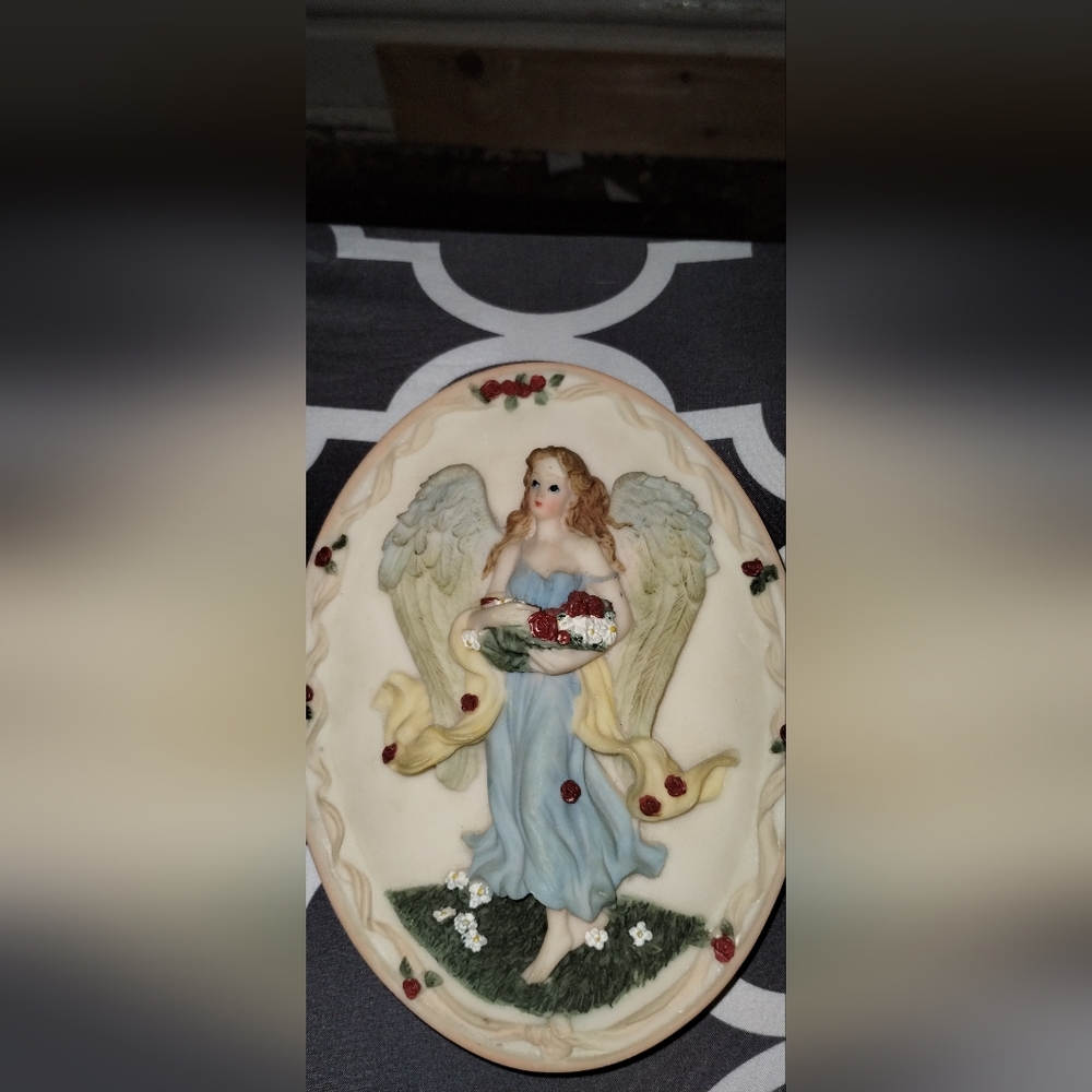 2 Vintage 3D Angel  decor